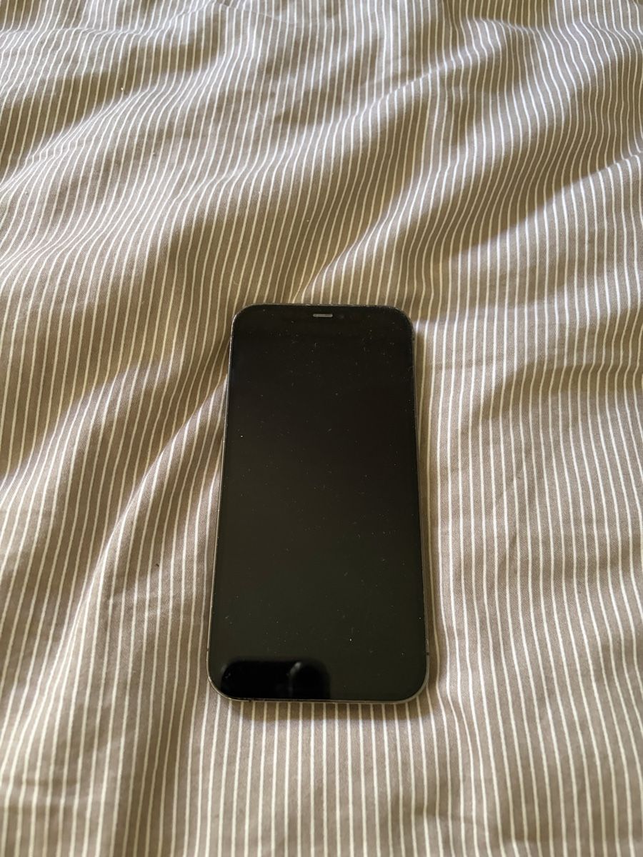 Apple Telefoni cellulari / Smartphones: iPhone 12 Pro 128 GB – Usato da Zürich venduto da leo_tt5c