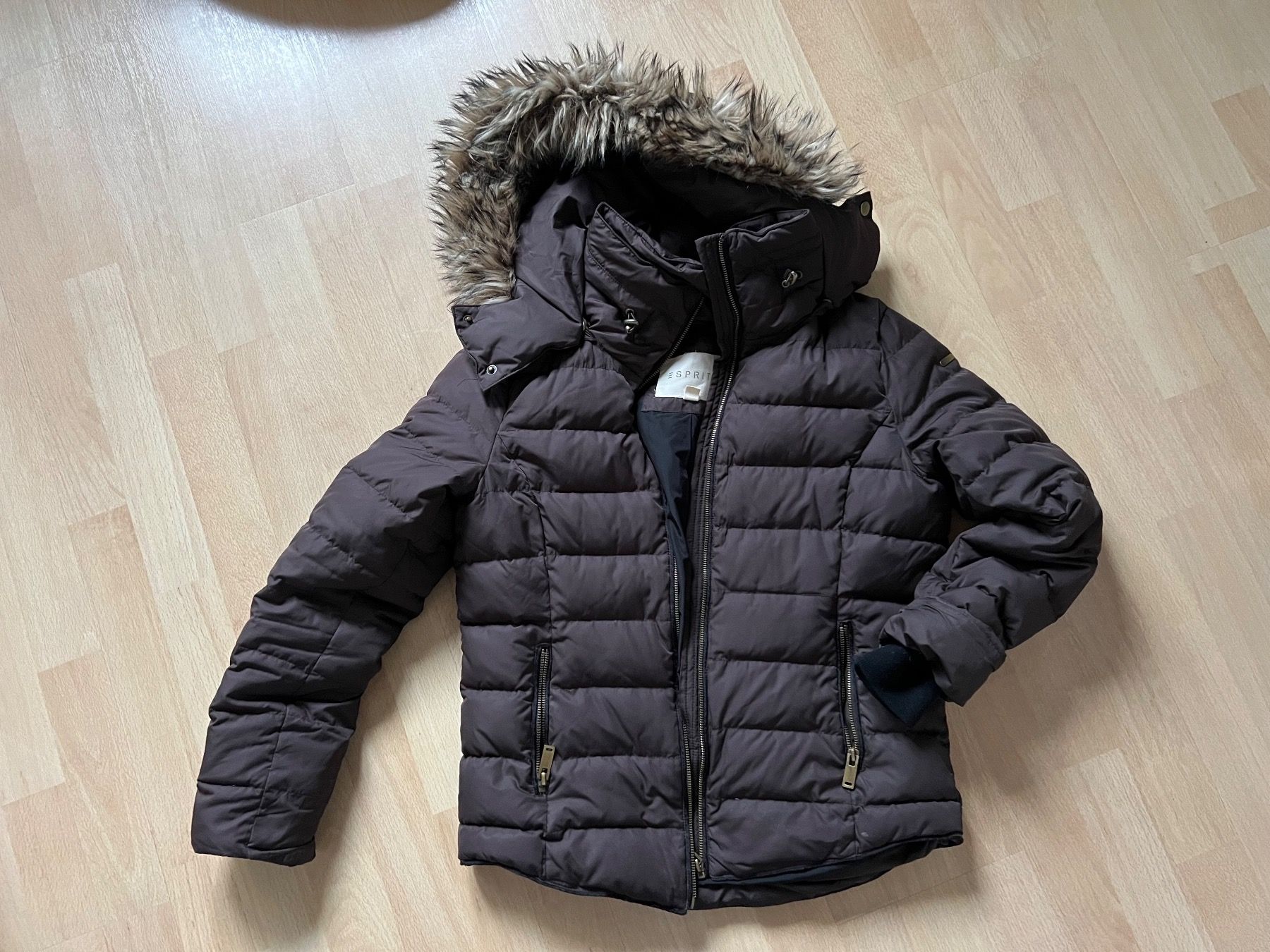 Esprit Giacche: Warme Daunenjacke von Esprit – Usato da Olten venduto da Bailey24