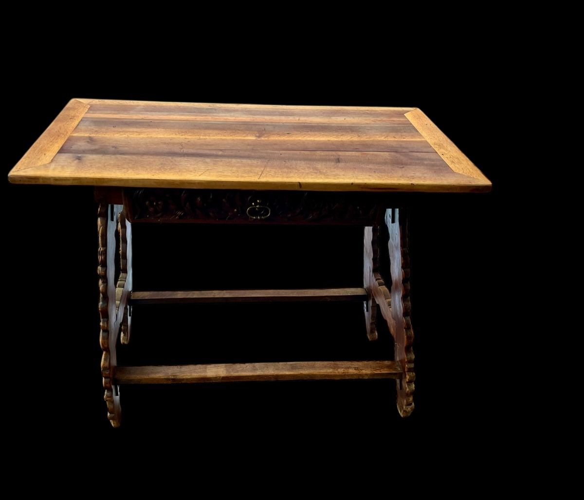 Tavoli: Antiker Nussbaumtisch 89cm lang – Usato da Ottikon venduto da san_w99n 7