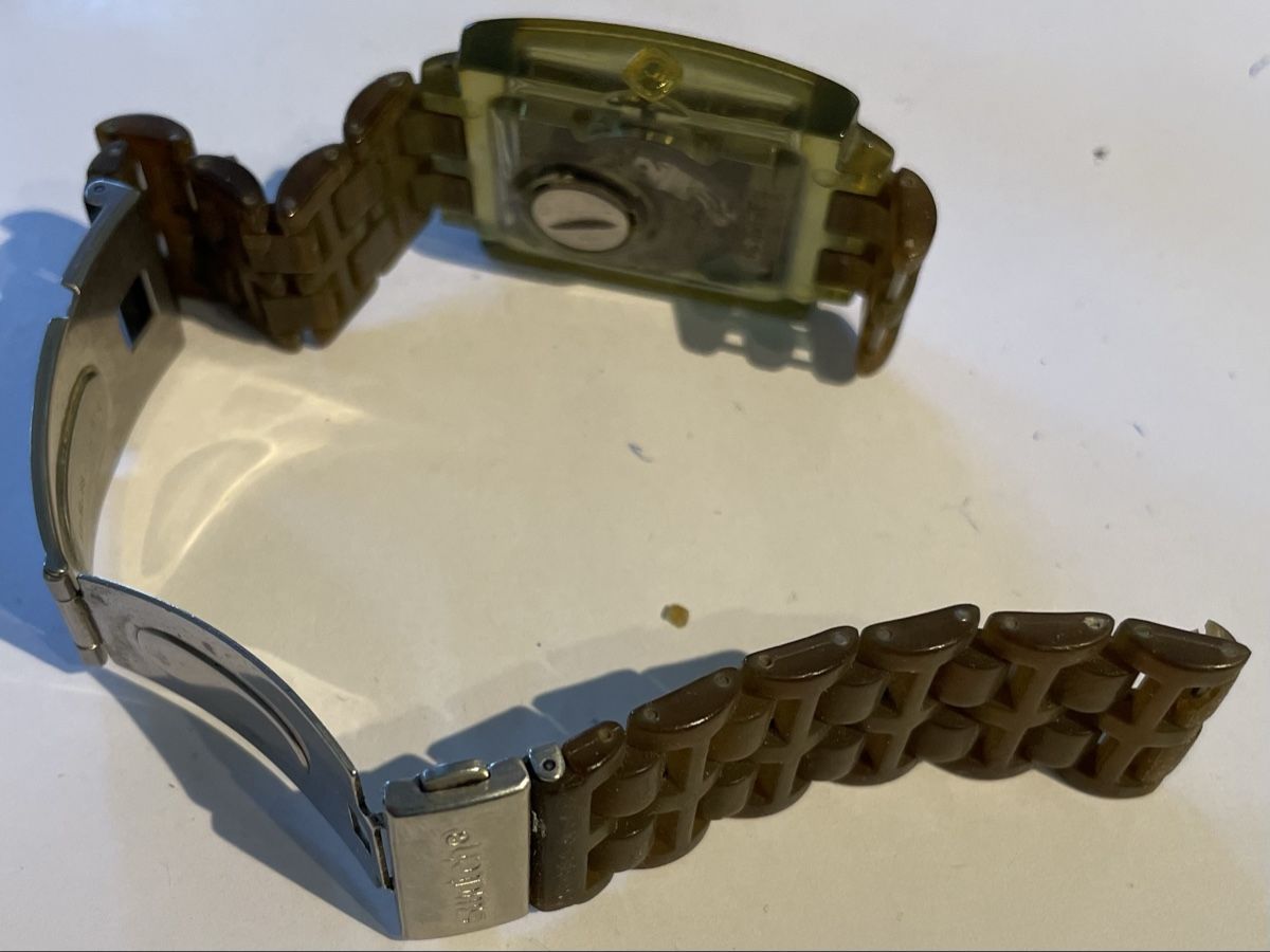 Swatch Orologi: Swatch Square 2000, Transparent Olive Jelly, for Repair – Difettoso da Basel venduto da JohnnyCrash 4