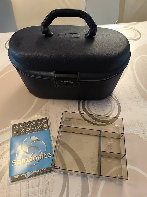 Valigie: Samsonite Beautycase mit Zahlenschloss – Usato da Matzingen venduto da Aurinko 3