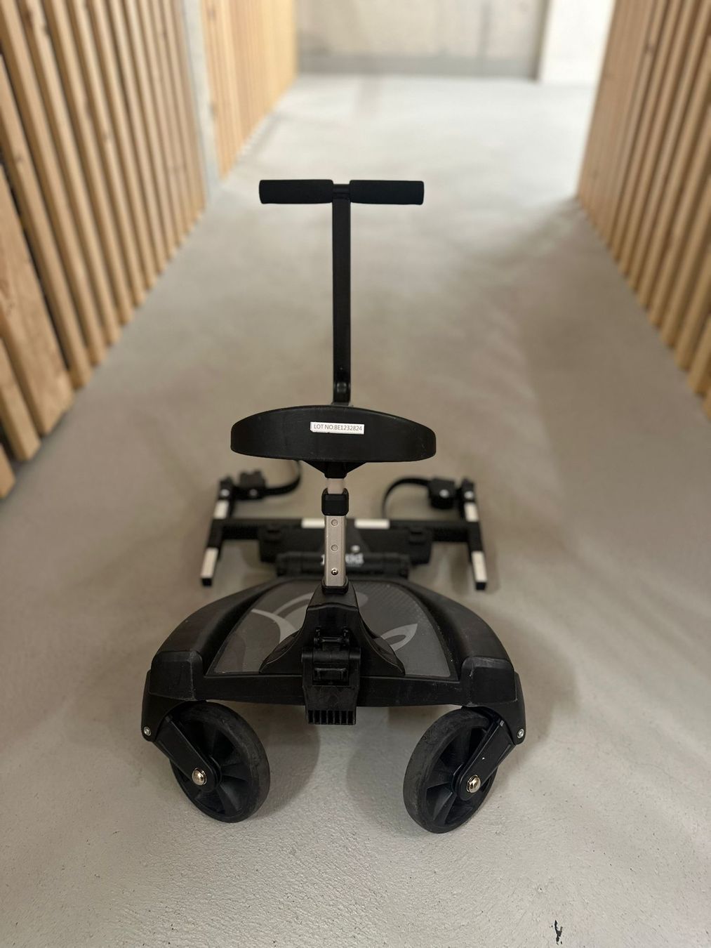 Fillikid Kinderwagen Zubehör: Fillikid Mitfahrbrett Basic mit Sitz – Gebraucht aus Dietikon von lub_8jzr 1