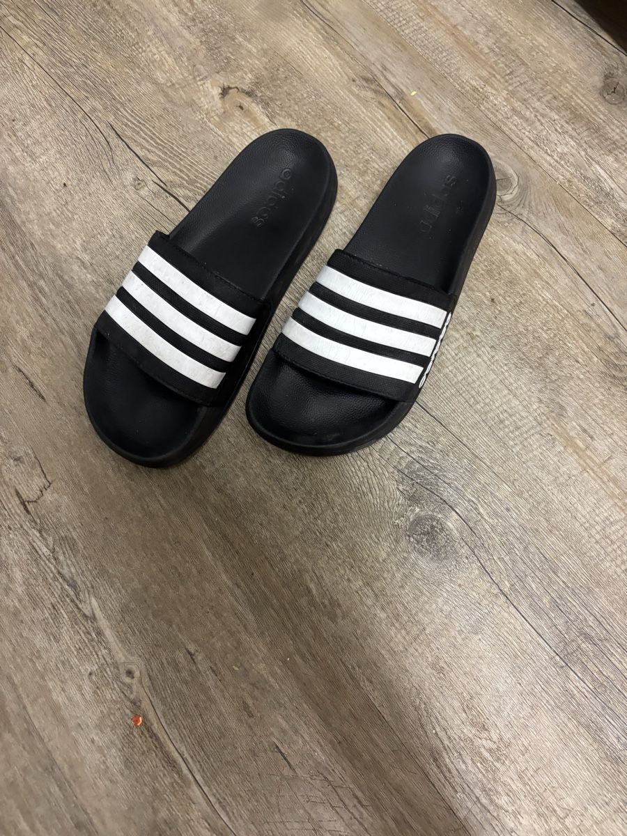 Adidas Scarpe da uomo: Adiletten Adidas  – Usato da Wimmis venduto da Soccerfanshop