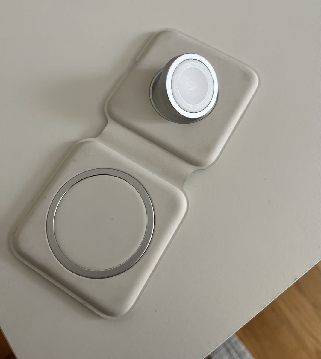 Apple Caricabatterie: Apple MagSafe Duo Charger  – Usato da Vevey venduto da ali_2bqn 2