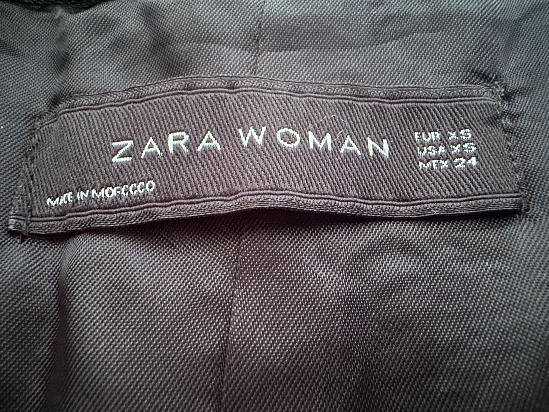 Zara Jacken: ZARA Biker-Jacke / Jacke mit Ethno-Muster – Gebraucht aus Haldenstein von enie123 4