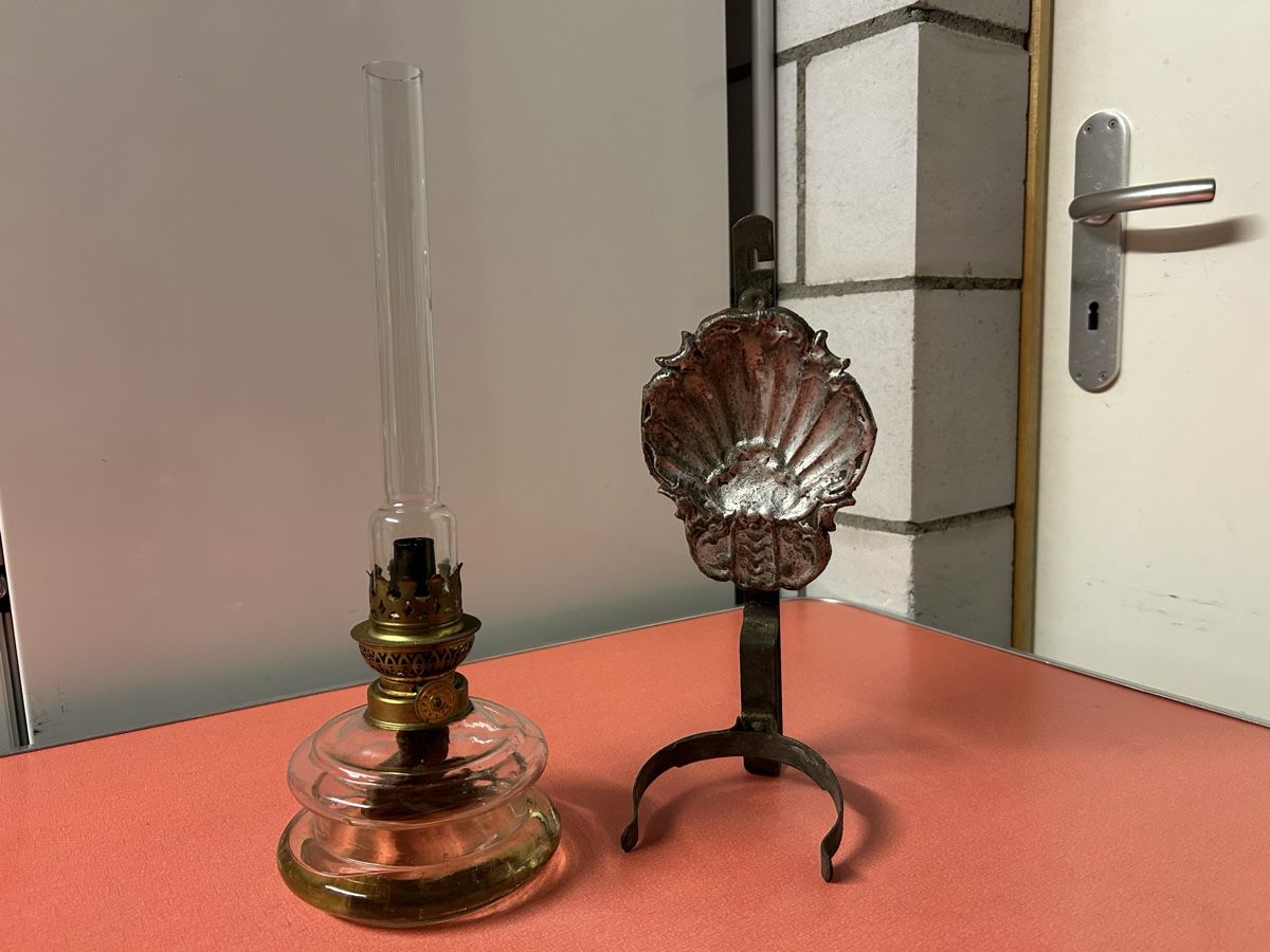 Lampen: Antike Petroleumlampe mit Wandhalterung – Gebraucht aus Lanzenhäusern von vic63 2