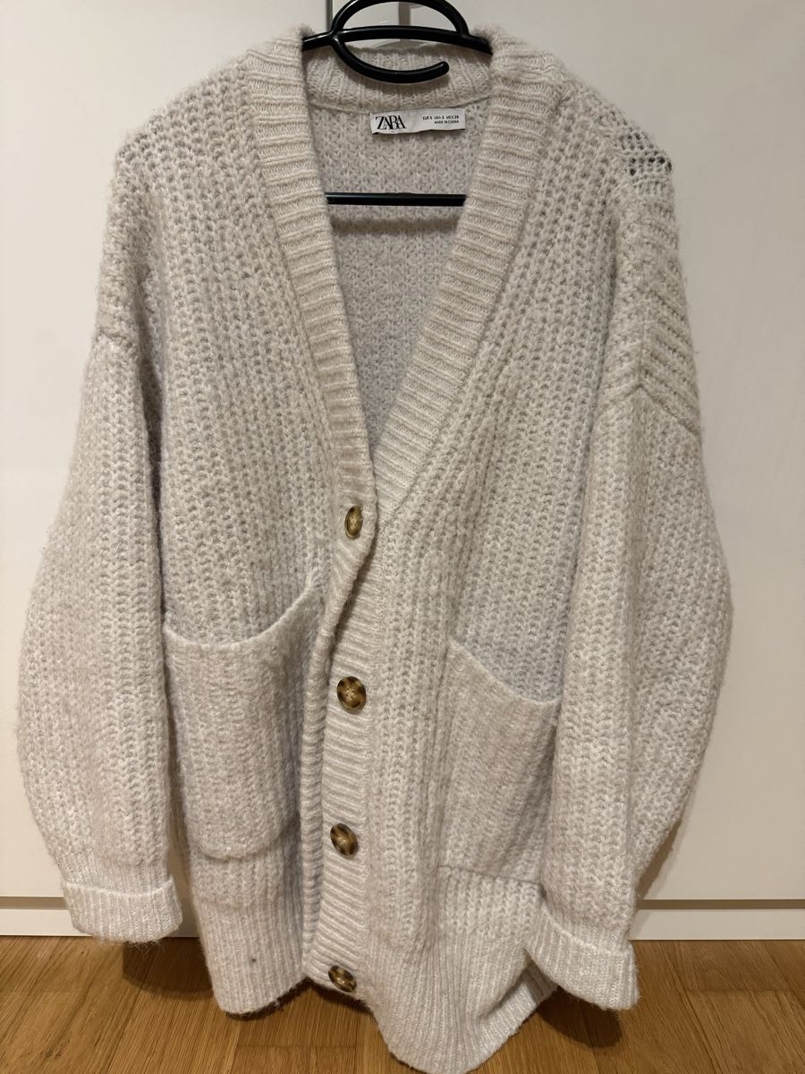 Zara Giacche: Zara Oversize Strickjacke Gr. S – Usato da Hedingen venduto da julesli
