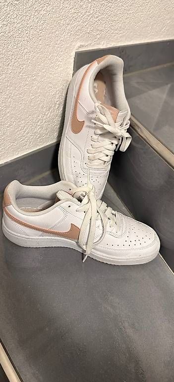Scarpe da donna: Nike rosa Schuhe  – Usato da Itingen venduto da bsf90