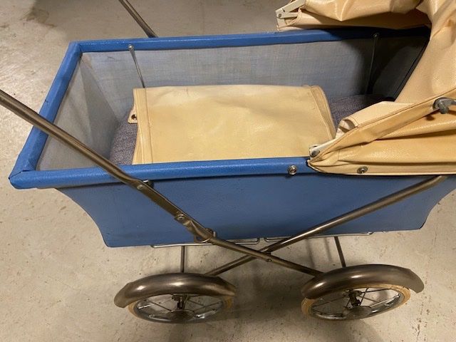 Carrozzine per bambole: Puppenwagen – Usato da Menziken venduto da fiat-500 4