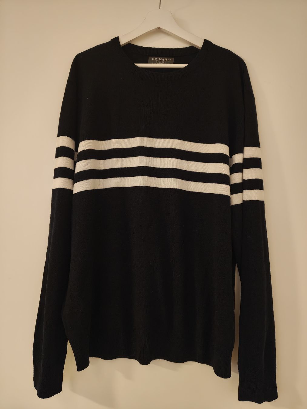 Pulls & Sweat-shirts: Herrenpullover Primark Gr. 2XL Schwarz/Weiß Pullover langarm – D'occasion à Basel par ukhtyy