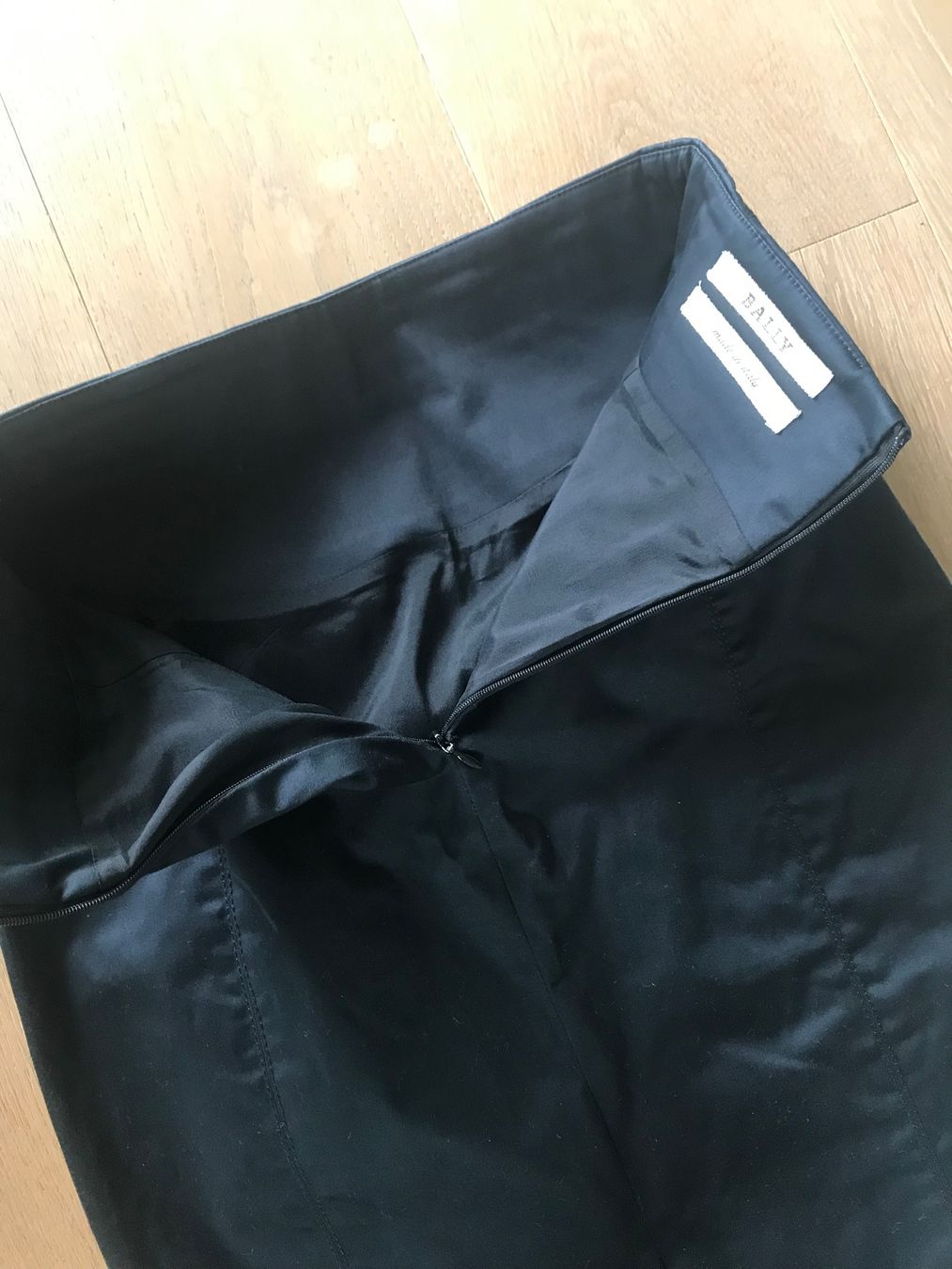 Bally Gonne: Jupe Bally Gr. 36 Made in Italy – Usato da Affoltern am Albis venduto da variablend 3