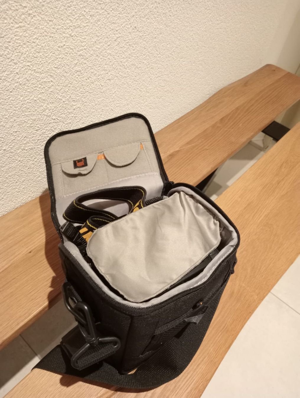 Nikon Fotocamera: Nikon D7100 Spiegelreflexkamera + Tasche – Usato da Orpund venduto da Stibe_27 5