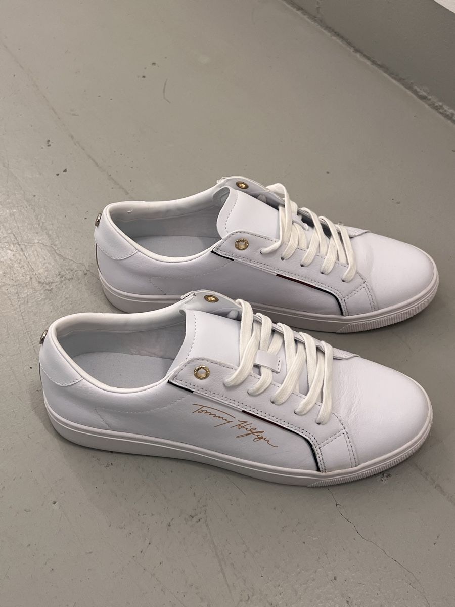 Tommy Hilfiger Scarpe da uomo: Tommy Hilfiger Sneaker Leder Gr. 40 weiss – Nuovo (secondo la descrizione) da Winterthur venduto da ChicMarkt 4