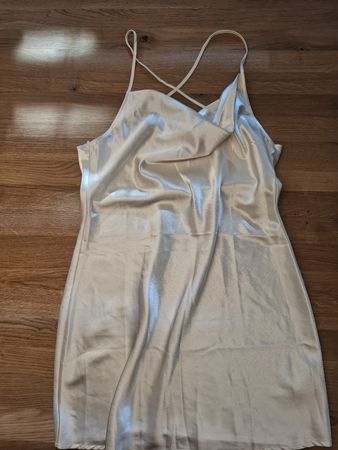 H&M Divided Seidenkleid Crème Grösse 36
