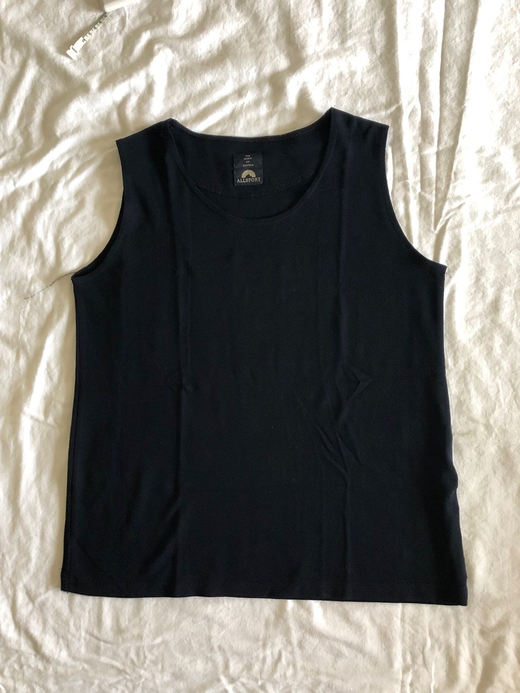 Top: ALLSPORT, Basic-Top ärmellos, dunkelblau, Gr. 40 – Usato da Basel venduto da Solaia28