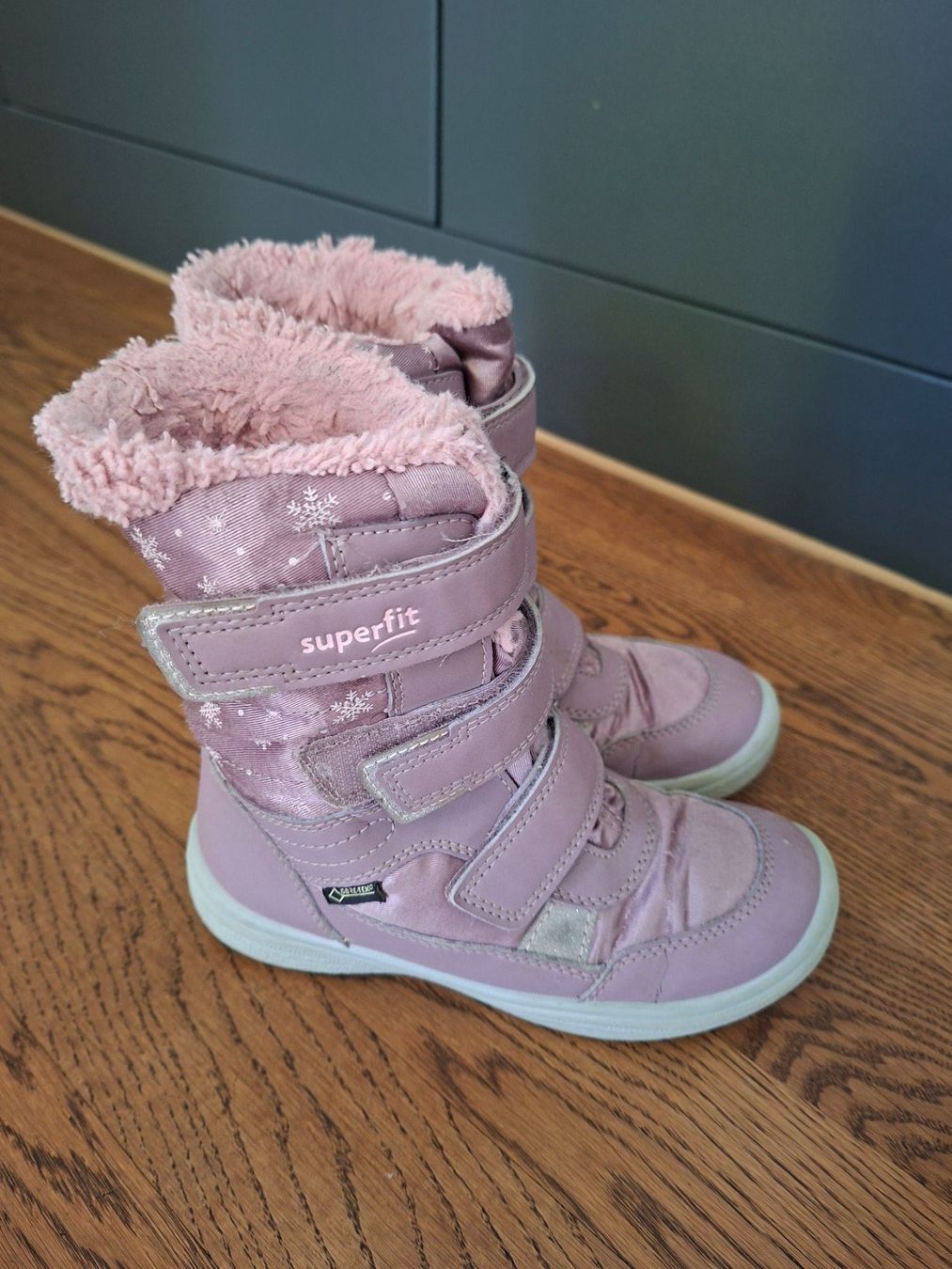 Superfit Scarpe per ragazze: Winterstiefel Superfit Gr. 30 – Usato da Hirzel venduto da larissagschwend