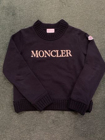 Pull Moncler noir 10 ans
