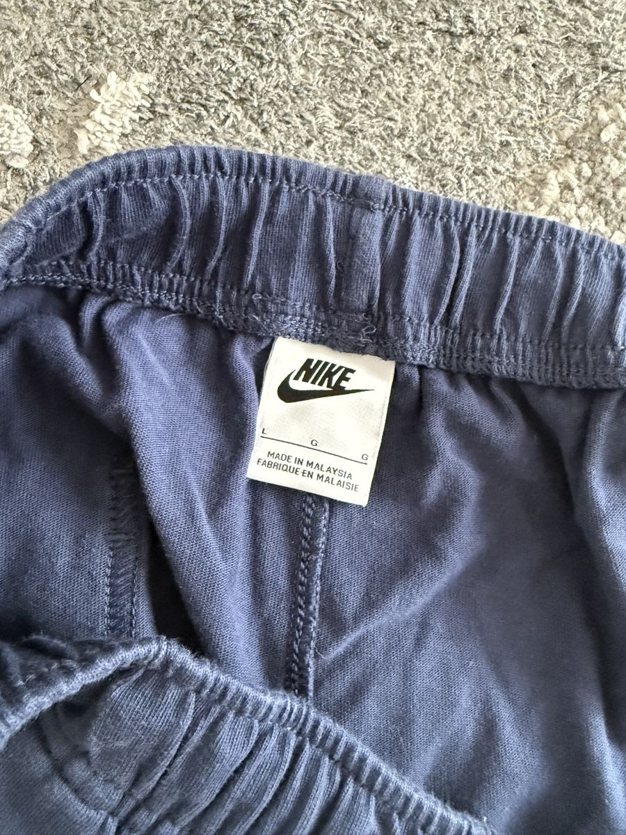Nike Pantaloni: Nike Shorts L – Nuovo (secondo la descrizione) da Zürich venduto da ger_wp6z 2