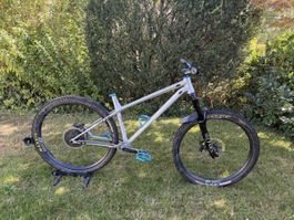 Commencal META HT AM ohne Sattel/-stütze und Schaltwerk