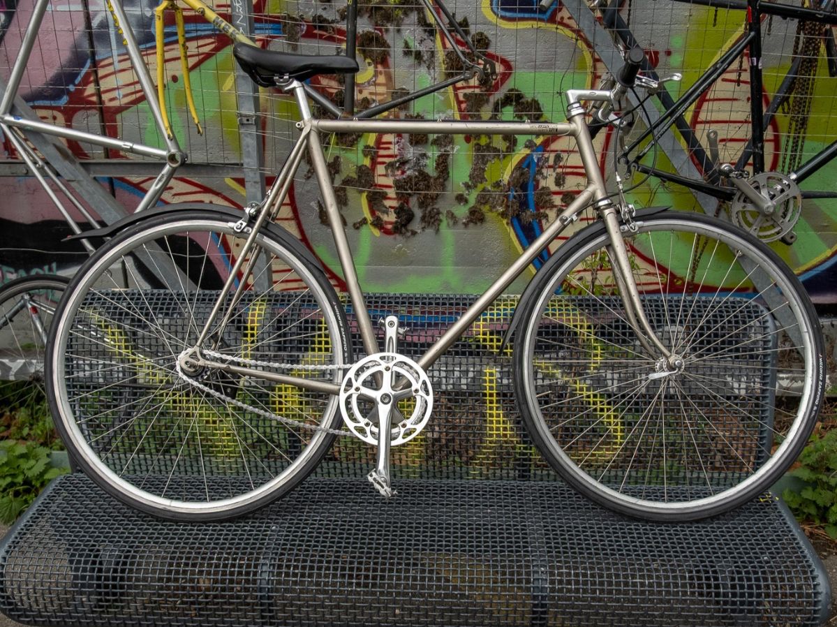 Velos: Stadtvelo Stahl – Gebraucht aus Zürich von SympaCycles