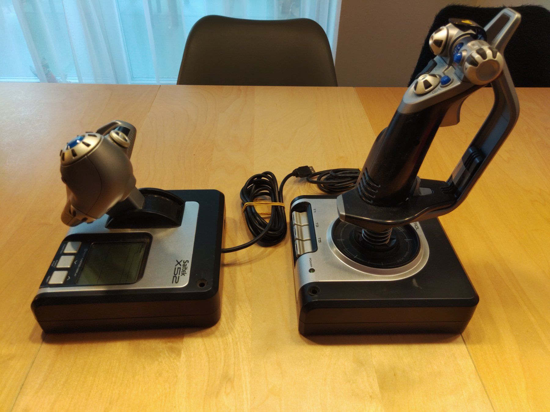 Saitek Controller: Saitek X52 HOTAS Joystick – Gebraucht aus Winterthur von  3