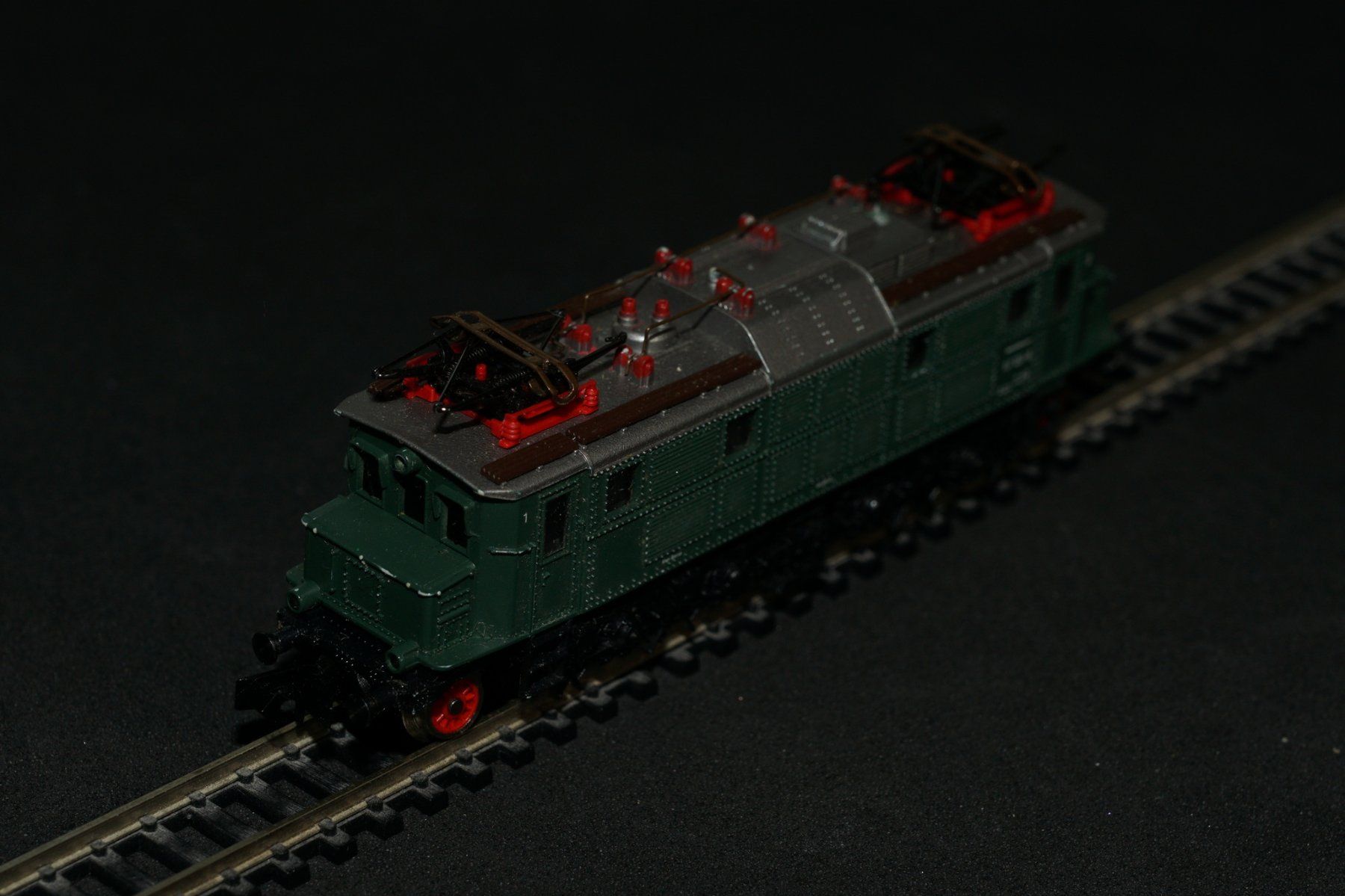 Modellini di ferrovie: DB BR 117 120-6 grün Spur N – Usato da Gränichen venduto da iknow 6