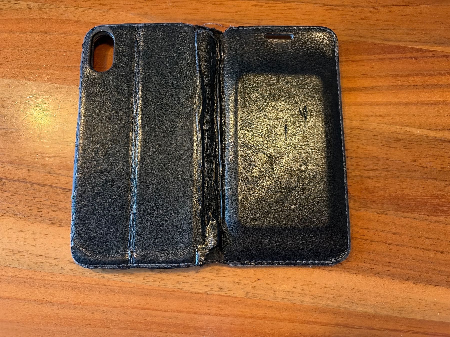 Apple Covers & Schutzfolien: Ab 1.- Handyhülle iPhone X Leder – Gebraucht aus Attelwil von Canelle67 1