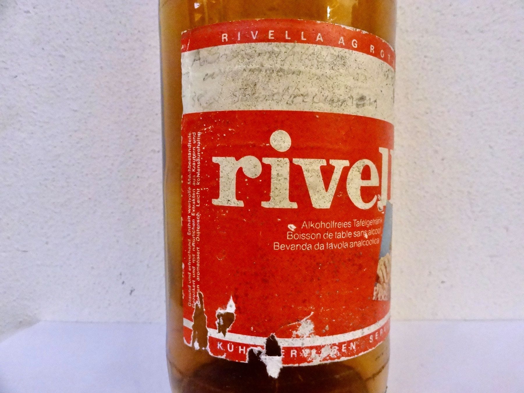 Altro in Stoviglie & Bicchieri: alte Flasche RIVELLA ROTHRIST 1973 – Usato da Kerzers venduto da Flaschenposten 3