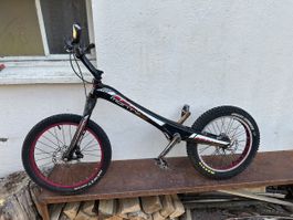 Trial Bike Monty m5 Carbon