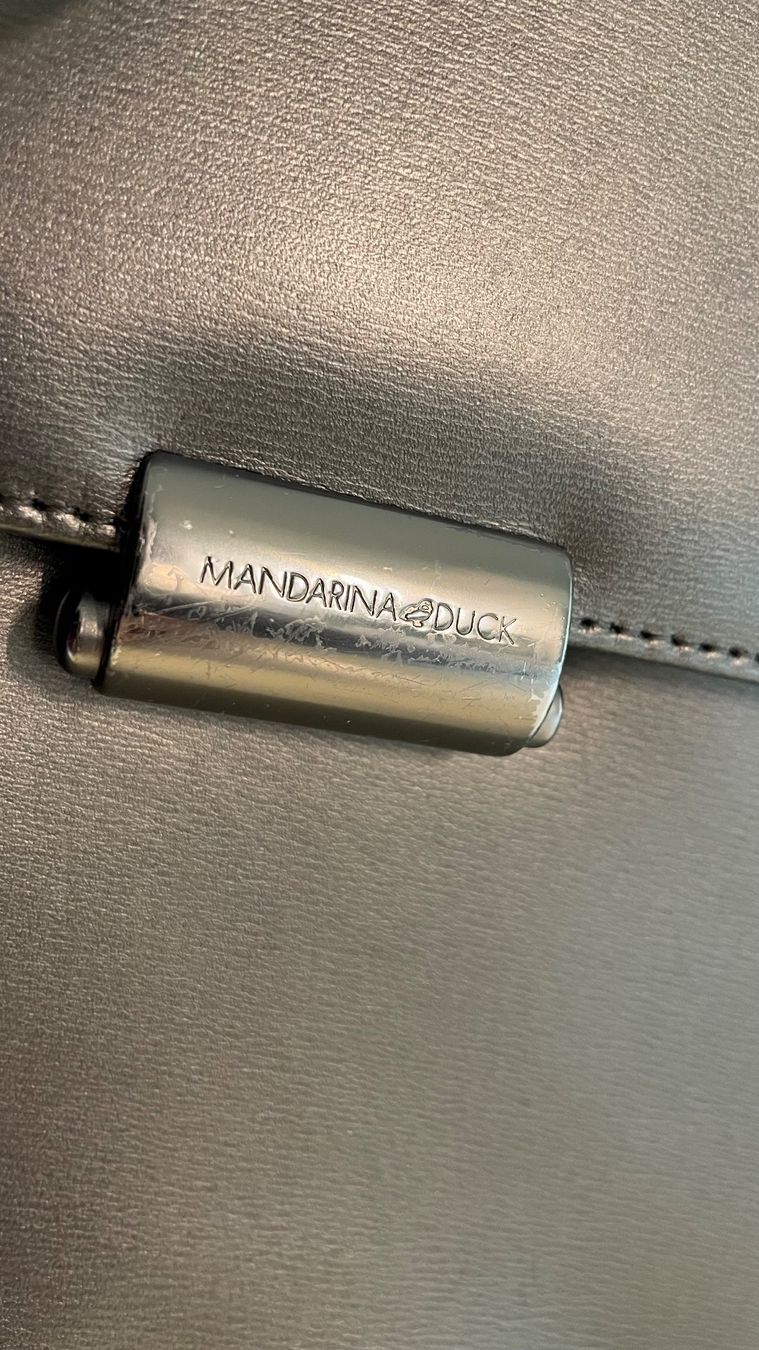 Mandarina Duck Taschen für Damen: Mandarina Duck Umhängetasche – Gebraucht aus Wohlen AG von mar_d5bw 2