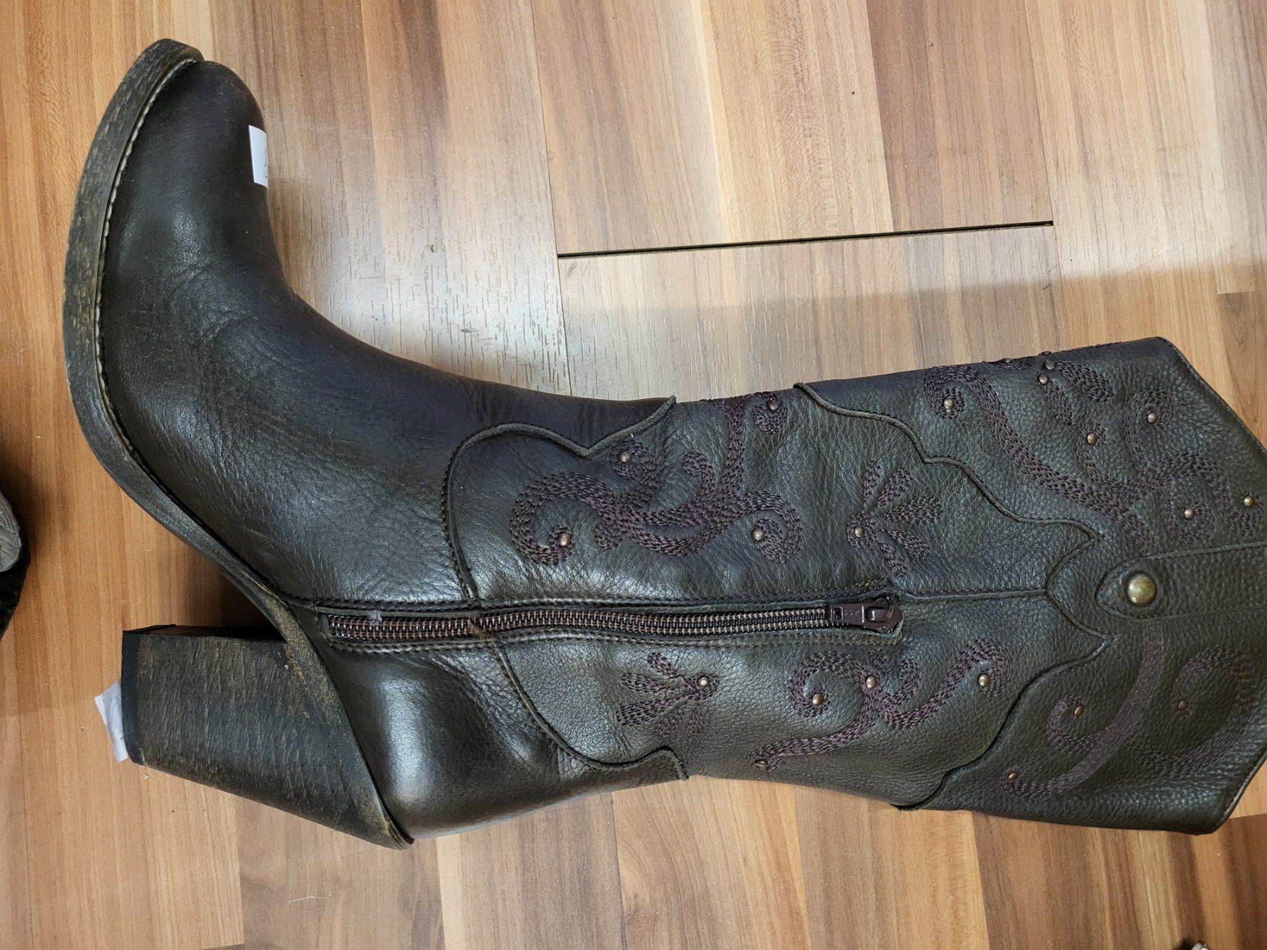 Scarpe da donna: Lederstiefel gr 38 B1 – Usato da Schwarzenburg venduto da Flamingo07 2