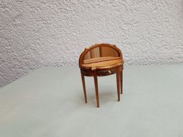 Puppenhausmöbel, Wandtisch mit Spiegel
