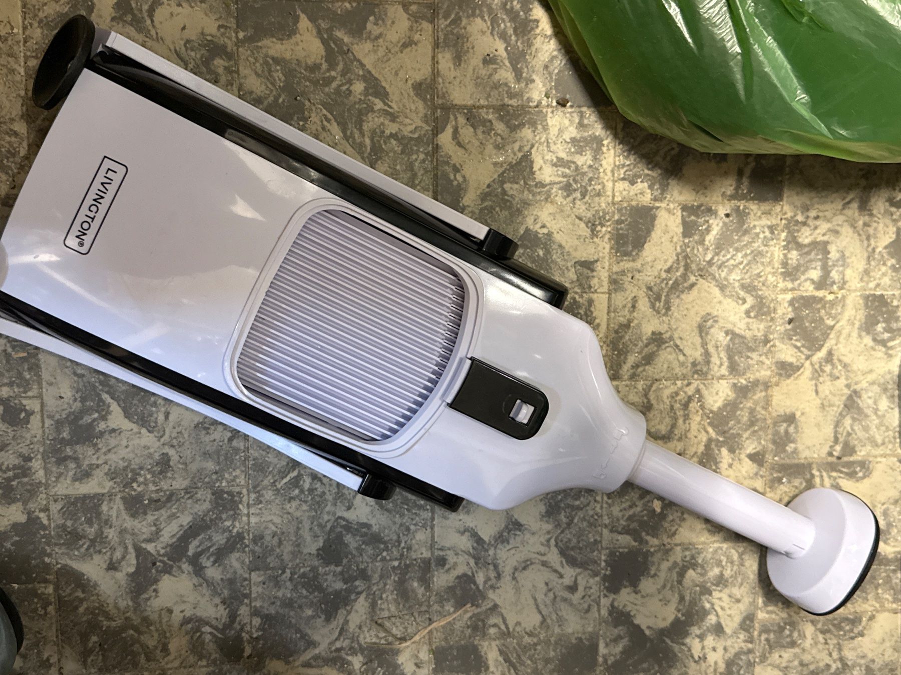Livington Elettrodomestici da cucina: LIVINGTON GEMÜSERAFFEL – Usato da Amriswil venduto da used2use 2