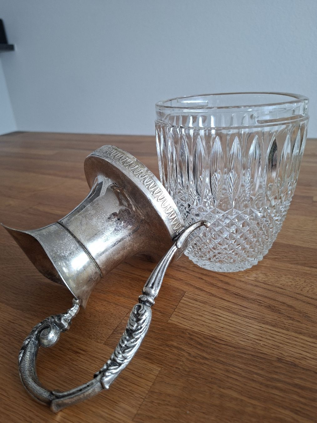 Caraffe: Antiker Jugendstil Silber Kristall Karaffe mit Stövchen 1900 – Usato da Bern venduto da Olgas_Welt 2