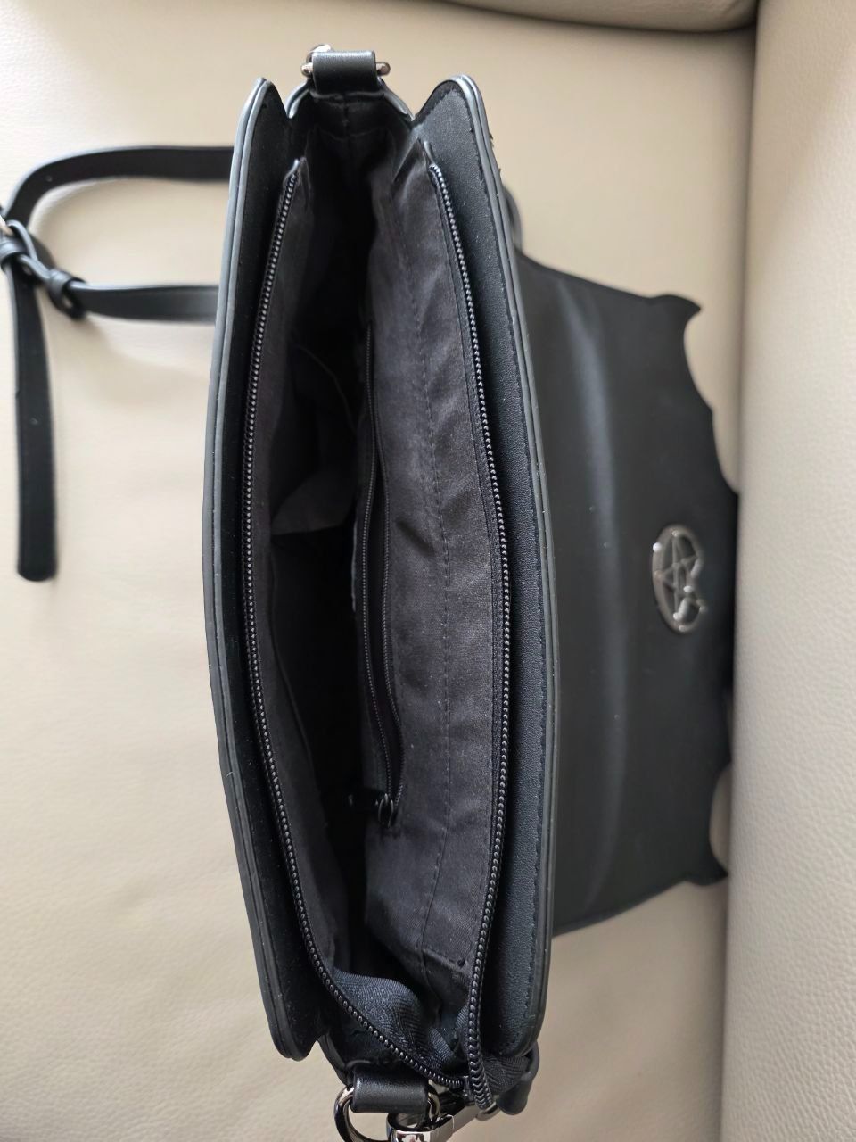 Borse da donna: Banned Alternative Damenhandtasche Gothic-Stil – Nuovo (secondo la descrizione) da Maur venduto da Edsch 1