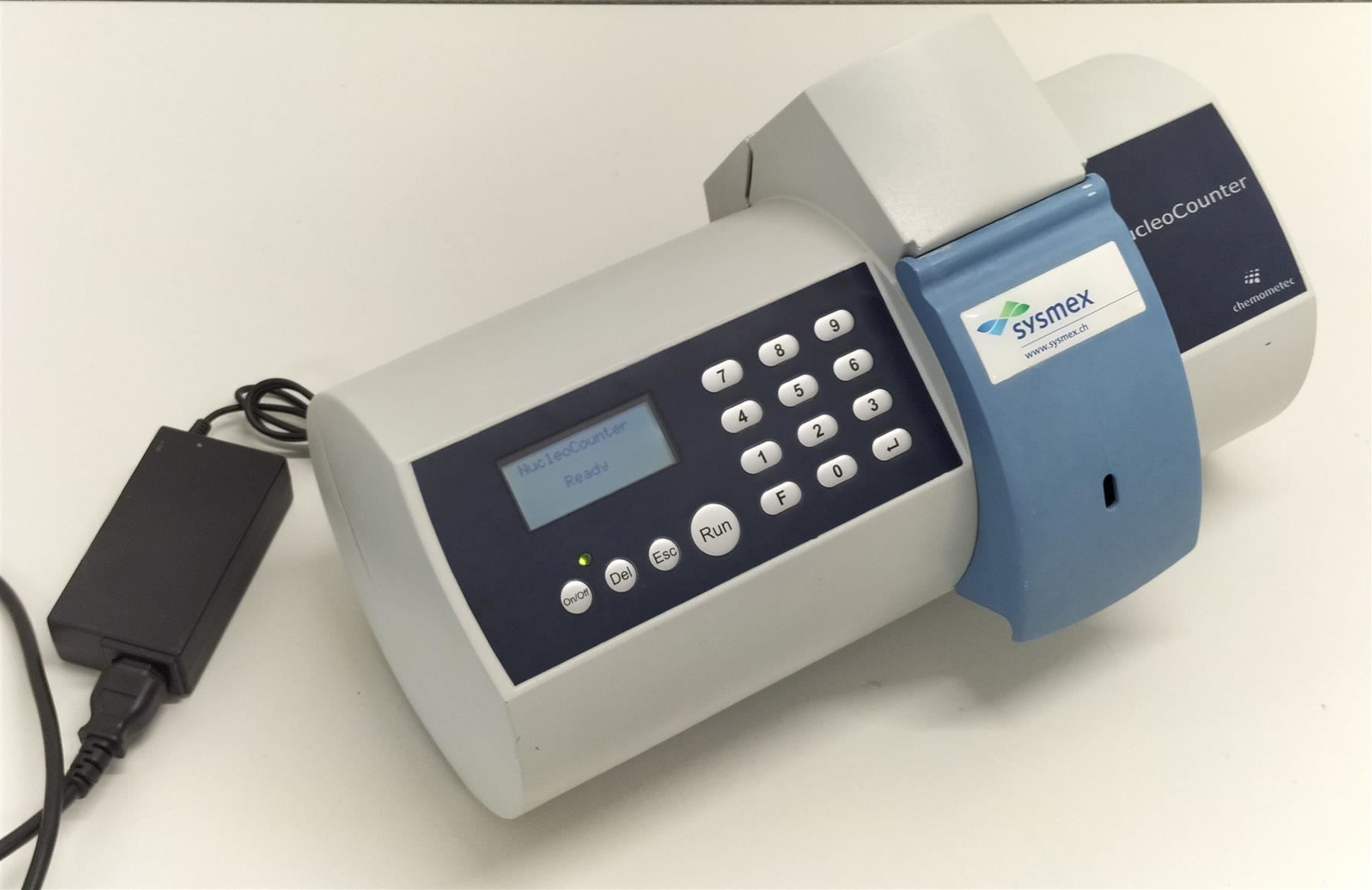 Accessori da laboratorio: Chemometec NucleoCounter  Typ 900-0004 – Usato da Niederdorf venduto da LeptonAG_Labor