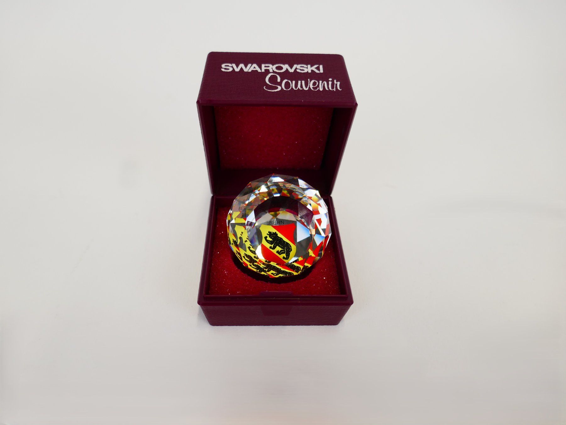 Swarovski Tutte le decorazioni: Swarovski Bern Souvenir Briefbeschwerer – Usato da Urtenen-Schönbühl venduto da Restwert_Schoenbuehl 1