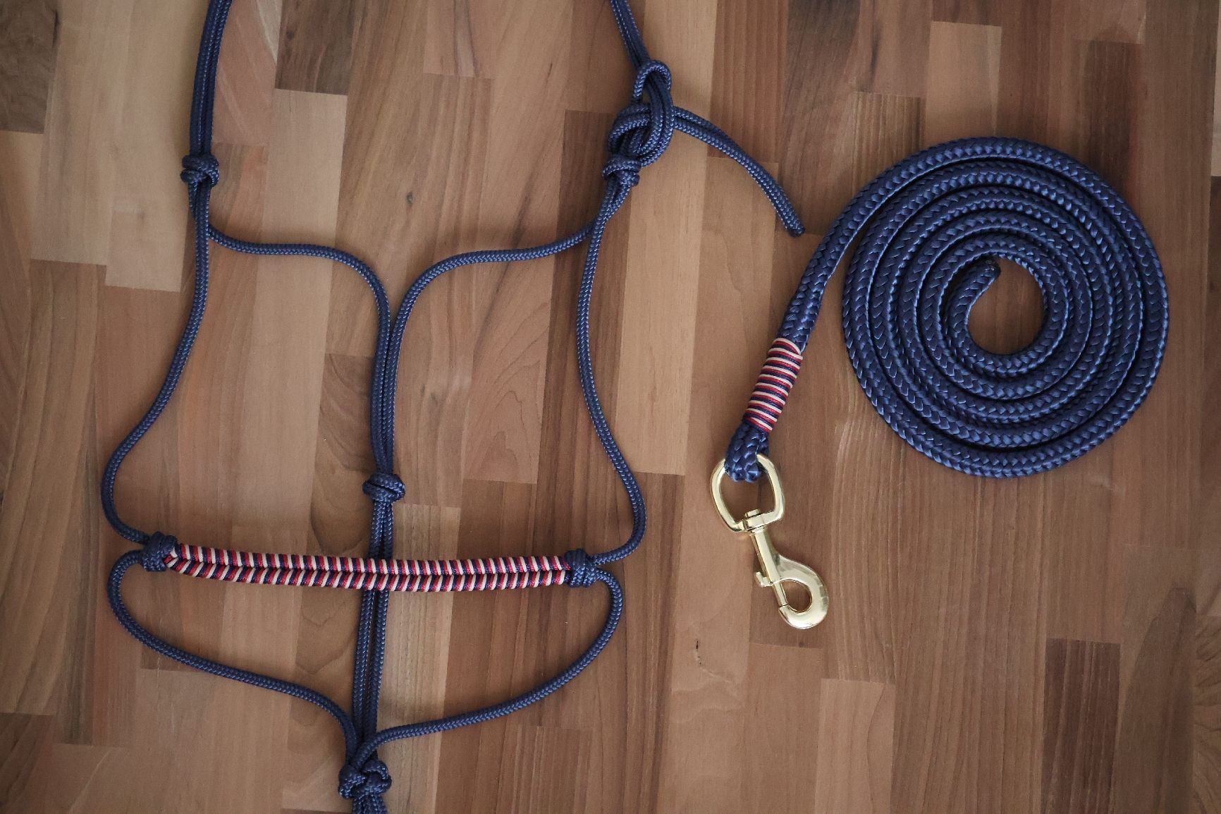 Briglie & Cavezze: Knotenhalfter Führstrick Set Cob – Nuovo (secondo la descrizione) da Meggen venduto da Orrinka20