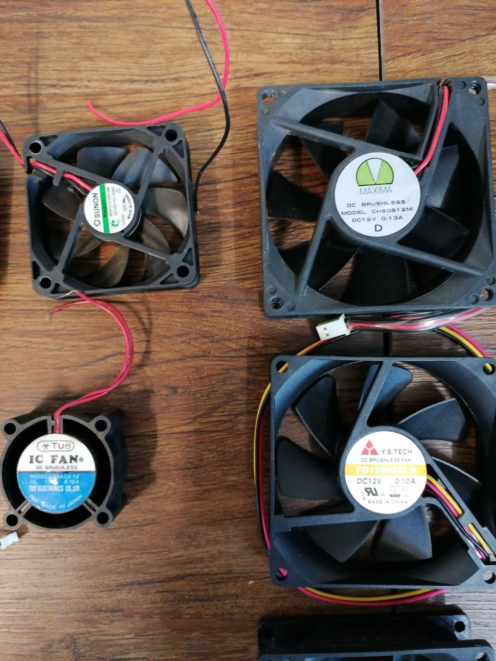 Ventilatori: Axiallüfter , Ventilatoren – Usato da Niedergösgen venduto da piccorx5 4