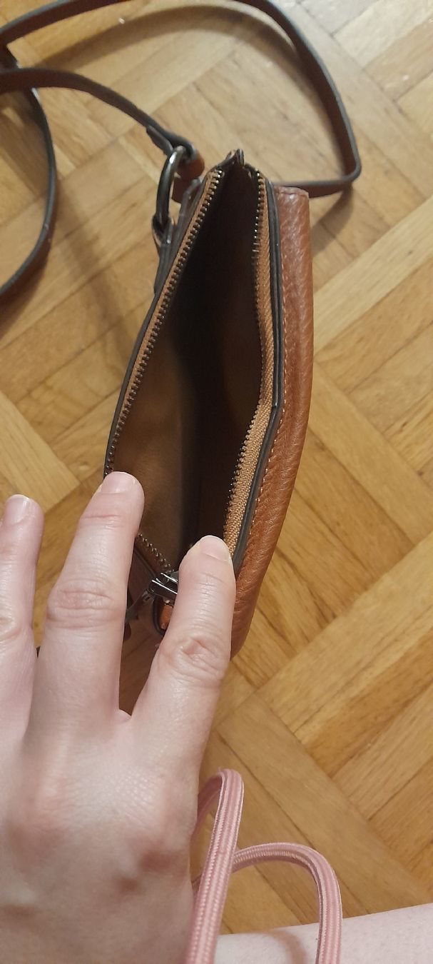 Esprit Sacs: praktische Handytasche mit 3 Fächern – D'occasion à Ebikon par dietiker-s 2