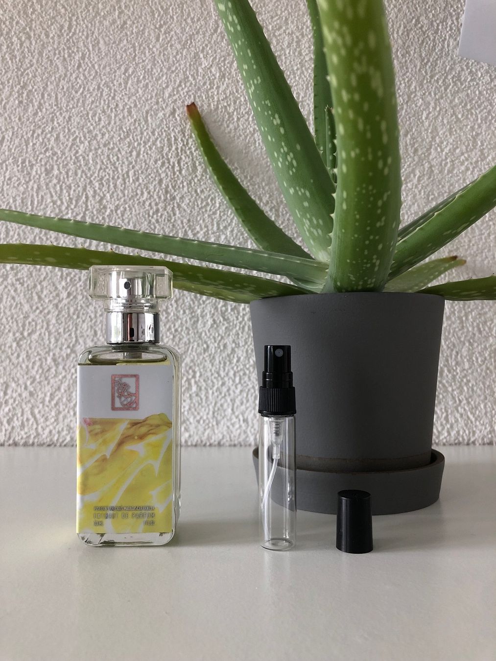 Profumi & Eau de Toilette: Dua Fragrances Poseidon's Precious Madagascar Vanilla 5ml – Nuovo (secondo la descrizione) da St. Gallen venduto da Marcus1996