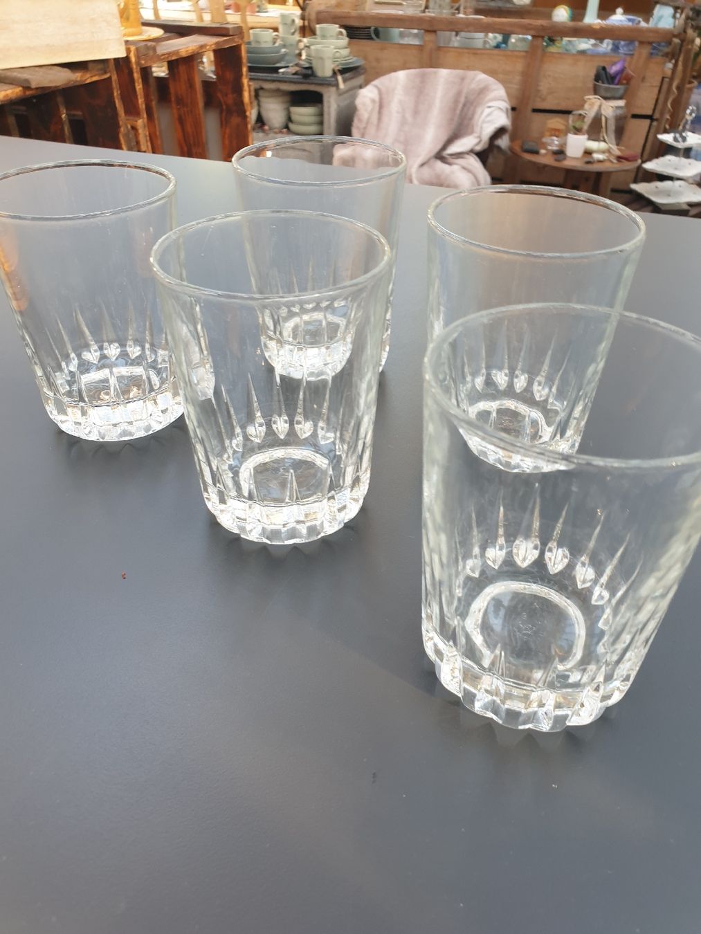 Bicchieri: Gläser Set 5 Stk. – Usato da Feldbach venduto da Gwaechshuus 1