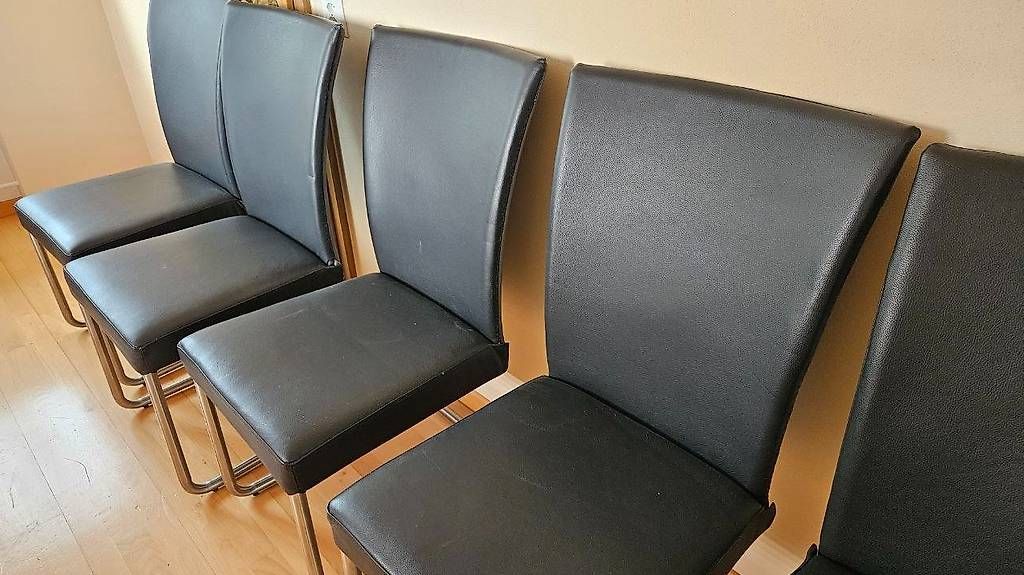 Stühle: 5 schwarze Freischwinger-Stühle – Gebraucht aus Eschen von apo_dy2v 3