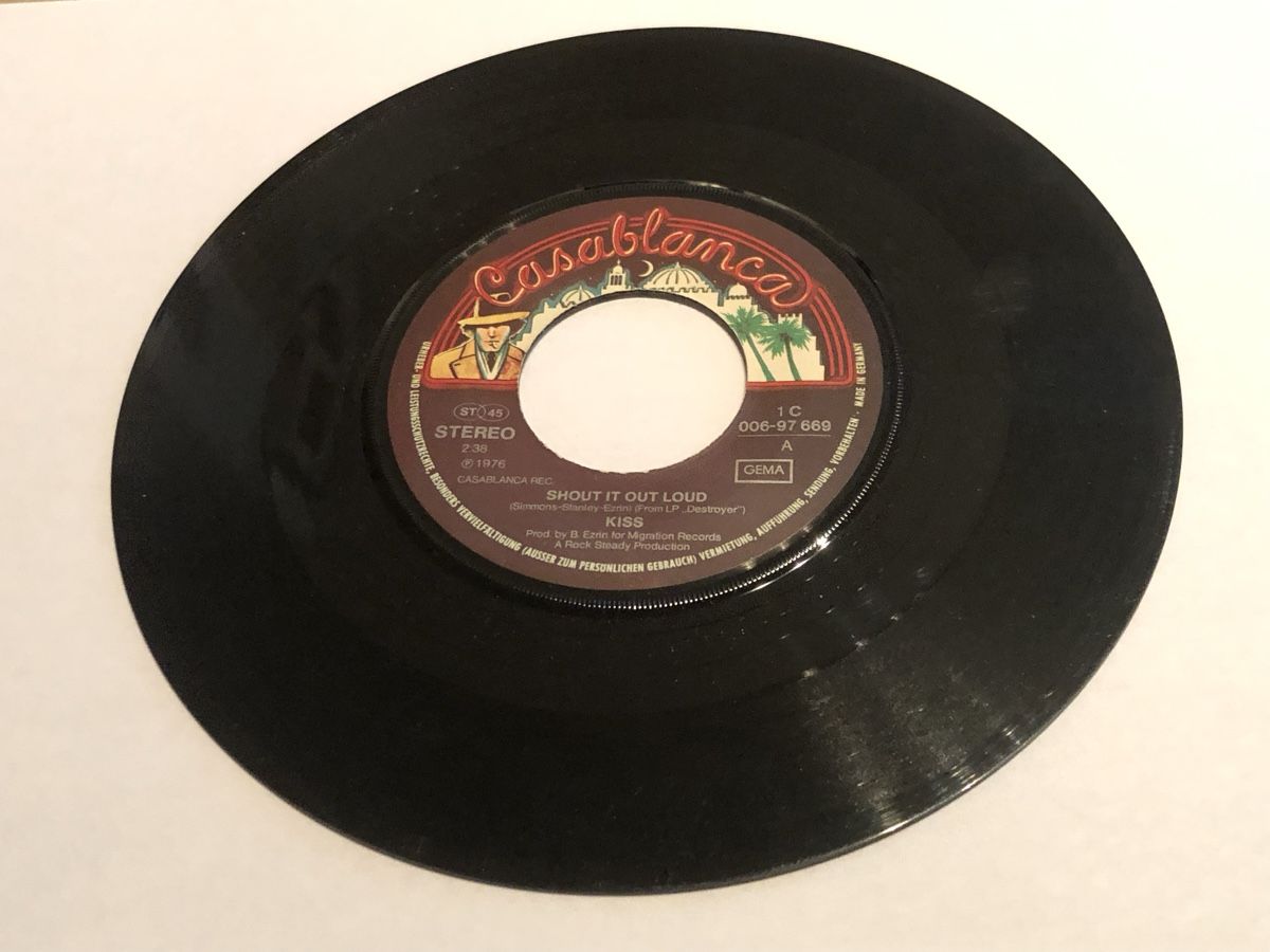 Dischi in vinile: KISS. 1976. Shout It Out Loud – Usato da Faulensee venduto da Mizuno06 2