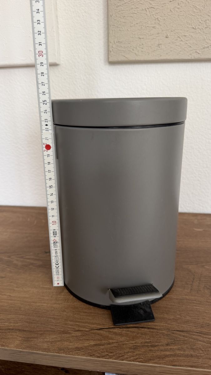 Altro per la casa: Abfallbehälter Treteimer Metall grau 3liter – Usato da Männedorf venduto da pam_h5gv 4