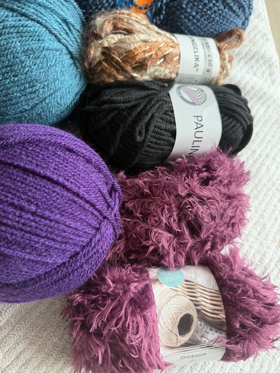 Wolle: Wolle Strickgarn – Neu und originalverpackt aus Witterswil von gsc_z6ts 1