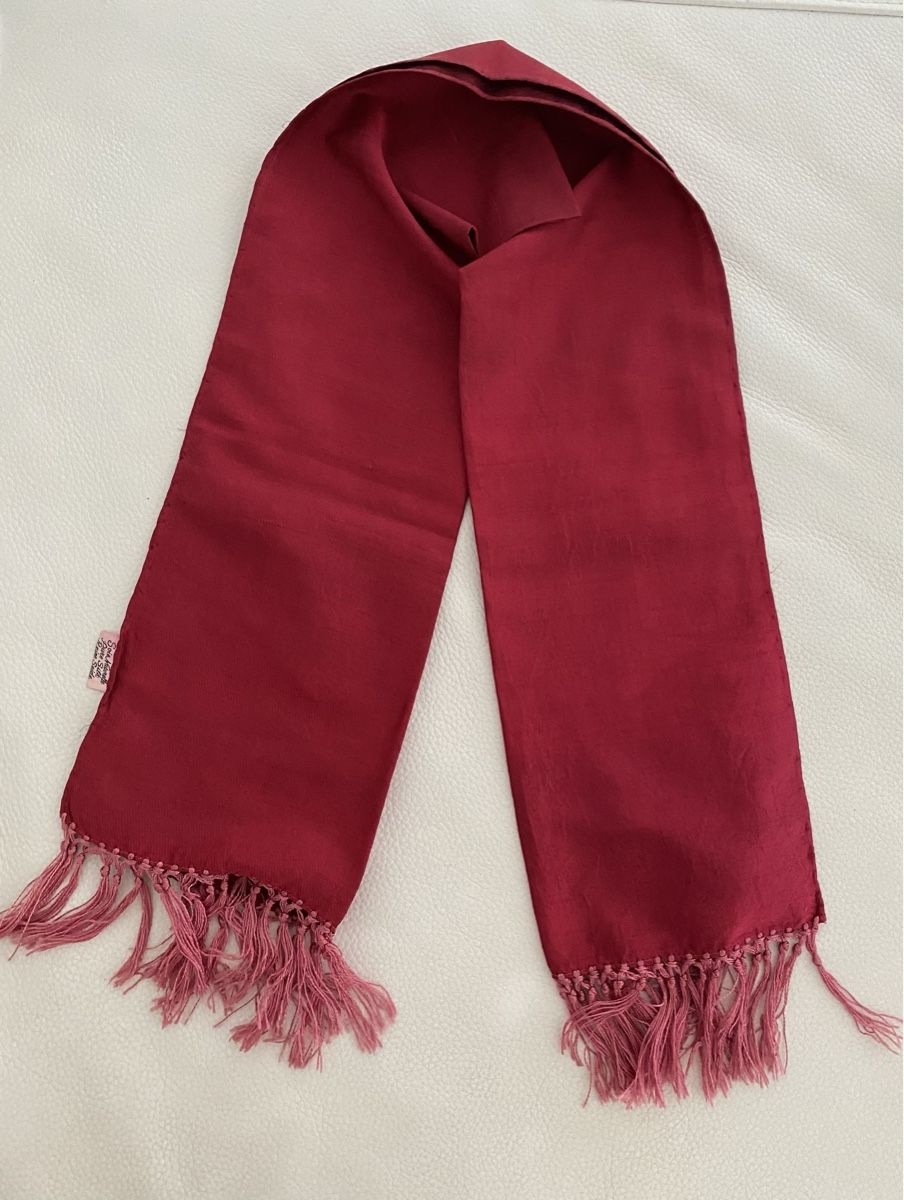 Foulards, Tücher & Schals: Seiden Schal 🌸 – Gebraucht aus Opfikon von Luis144