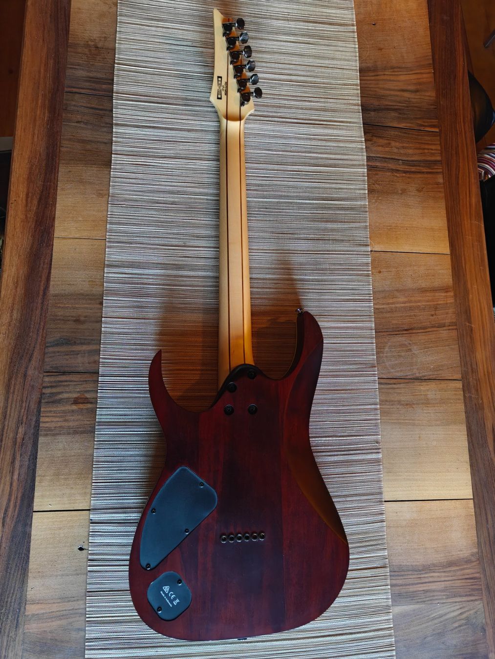 Ibanez Strumenti musicali: Ibanez RG721MSM NTF Premium Natural Flat – Usato da Elgg venduto da Totendio 4