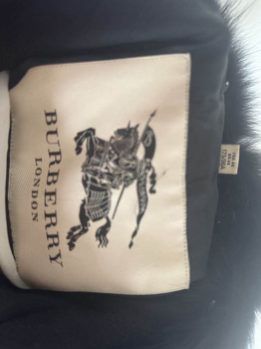 Burberry Cappotti: Burberry Wool-Cashmere Coat, Fox Fur Collar – Nuovo (secondo la descrizione) da Zürich venduto da alieacelina 6