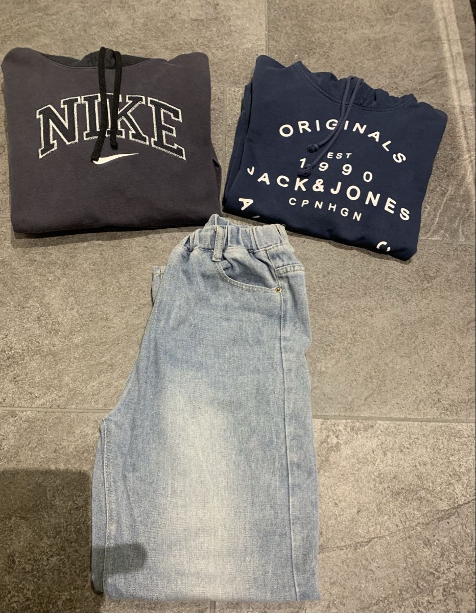 Lotti & Set di vestiti: Jeans 170 , 2 Pulli – Usato da Oberkulm venduto da Fgizmo